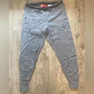 Nike Slim Fit Jogging/Sweatpants